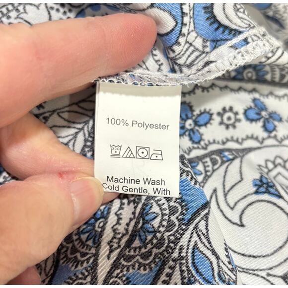 Long Sleeve blue white black paisley blouse shirt top M classic button front - Picture 8 of 8